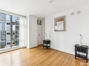 820 Blanchard Street 1507, Seattle WA 98121