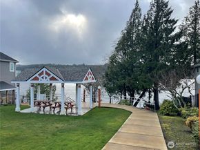 7016 Osprey Circle, Bremerton WA 98312