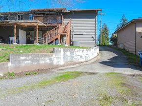 22941 105th Avenue SE, Kent WA 98031