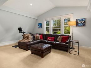 10611 SE 20th Street, Bellevue WA 98004