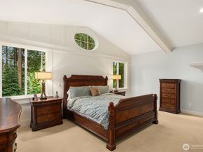 10611 SE 20th Street, Bellevue WA 98004