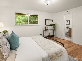 13730 SE 20th Street, Bellevue WA 98005