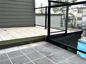 3212 SE 81st C203, Mercer Island WA 98040