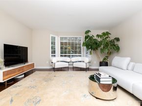 6304 110th Avenue NE, Kirkland WA 98033
