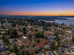6304 110th Avenue NE, Kirkland WA 98033