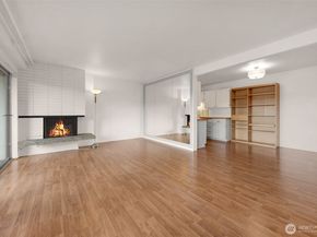 2500 81st Avenue SE 118, Mercer Island WA 98040