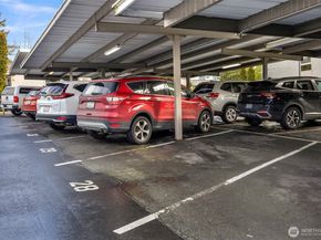 2500 81st Avenue SE 118, Mercer Island WA 98040