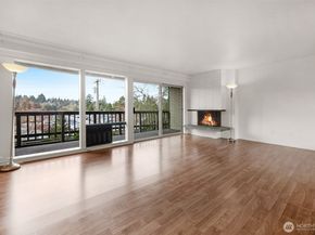 2500 81st Avenue SE 118, Mercer Island WA 98040