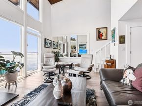 3717 Beach Drive SW 316, Seattle WA 98106