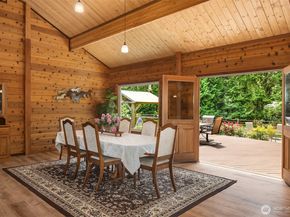 7717 252nd Avenue NE, Redmond WA 98053