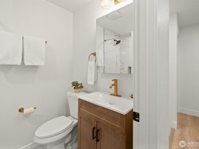 10406 115th Place NE, Kirkland WA 98033