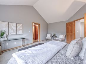 4660 244th Place SE, Sammamish WA 98029