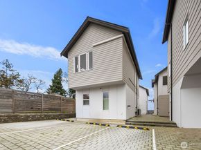 2211 17th Avenue S, Seattle WA 98144