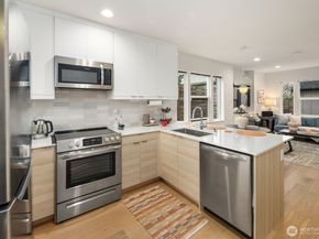 2211 17th Avenue S, Seattle WA 98144