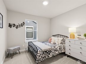 11424 SE 83rd Place 14, Newcastle WA 98056