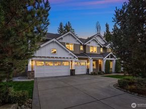 2832 109th Avenue SE, Bellevue WA 98004