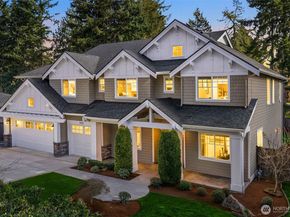 2832 109th Avenue SE, Bellevue WA 98004