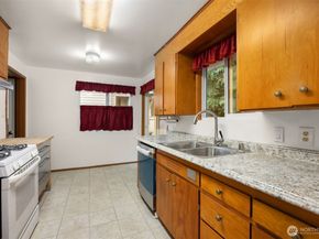 10210 NE 23rd Street, Bellevue WA 98004