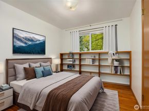 10210 NE 23rd Street, Bellevue WA 98004