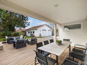 2647 39th Avenue W, Seattle WA 98199