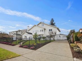2647 39th Avenue W, Seattle WA 98199