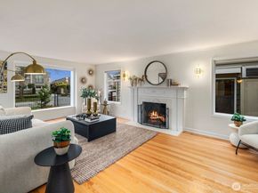 2647 39th Avenue W, Seattle WA 98199