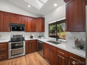 14812 SE 62nd Court, Bellevue WA 98006