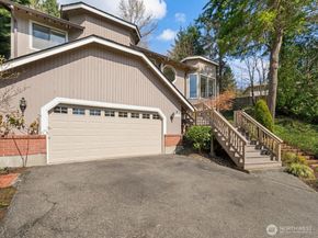 14812 SE 62nd Court, Bellevue WA 98006