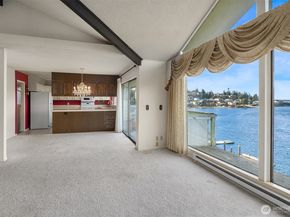 3606 W Commodore Way, Seattle WA 98199