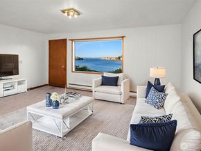 3606 W Commodore Way, Seattle WA 98199