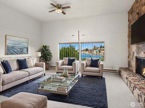 3606 W Commodore Way, Seattle WA 98199