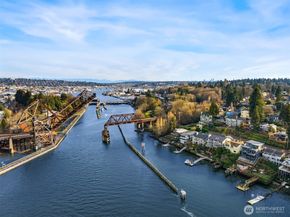 3606 W Commodore Way, Seattle WA 98199