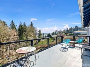 3040 Classic Avenue NE, Bremerton WA 98310