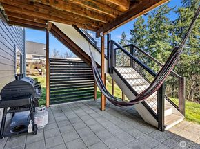 3040 Classic Avenue NE, Bremerton WA 98310