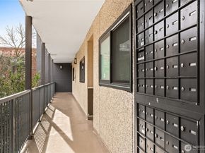 400 Melrose Avenue E 403, Seattle WA 98102