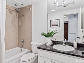 400 Melrose Avenue E 403, Seattle WA 98102