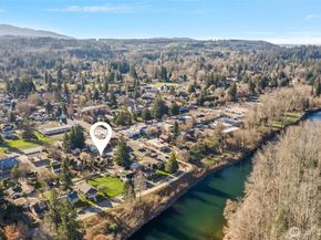 8164 Falls Avenue SE, Snoqualmie WA 98065