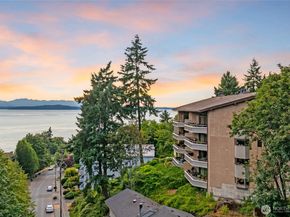 7019 47th Avenue SW 18, Seattle WA 98136