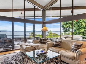 7019 47th Avenue SW 18, Seattle WA 98136