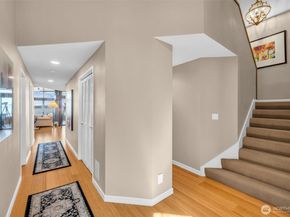 7019 47th Avenue SW 18, Seattle WA 98136