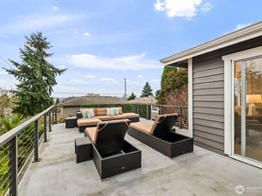 622 9th Avenue S, Kirkland WA 98033