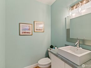 622 9th Avenue S, Kirkland WA 98033
