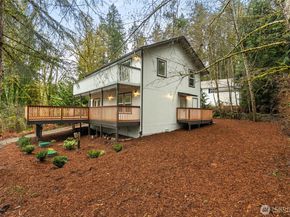 7605 NE Hidden Cove Rd, Bainbridge Island WA 98110