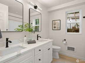 7605 NE Hidden Cove Rd, Bainbridge Island WA 98110