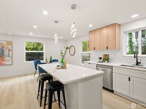 7605 NE Hidden Cove Rd, Bainbridge Island WA 98110