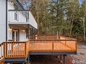 7605 NE Hidden Cove Rd, Bainbridge Island WA 98110