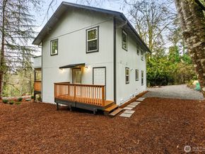7605 NE Hidden Cove Rd, Bainbridge Island WA 98110