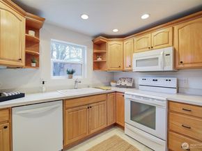 7940 17th Avenue SW, Seattle WA 98106