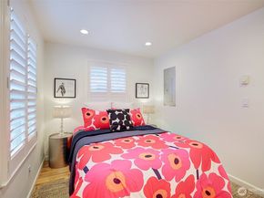 7940 17th Avenue SW, Seattle WA 98106