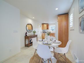 7940 17th Avenue SW, Seattle WA 98106